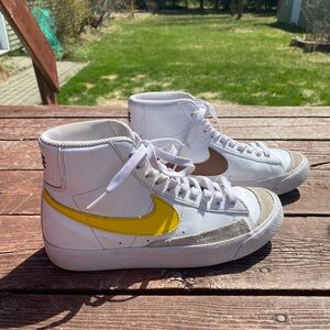 Nike blazer mid